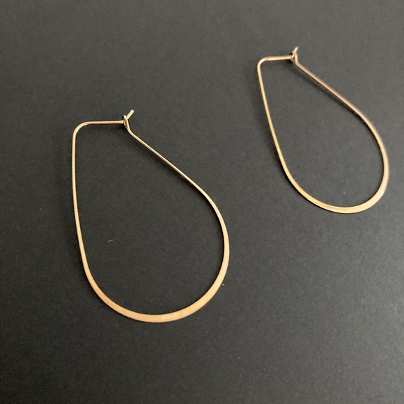 Amano Studio gold plated minimalist rose gold teardrop hoop - Picture 3 of 4